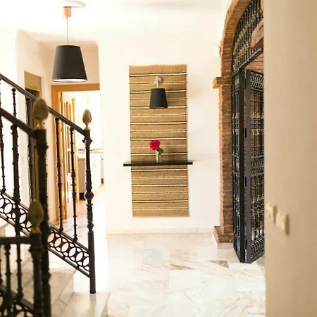 Luxury Puerto Marina Villa *