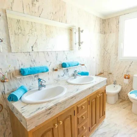 Villa Luxury Puerto Marina *