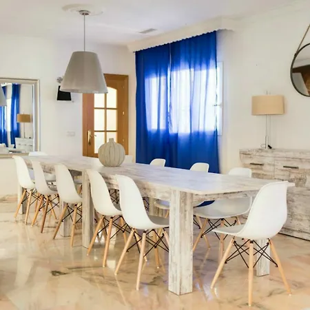 Luxury Puerto Marina Villa *